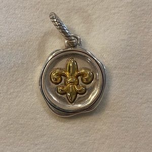 NWOT BRIGHTON Fleur De Lis Carpe Diem Pendant/Charm